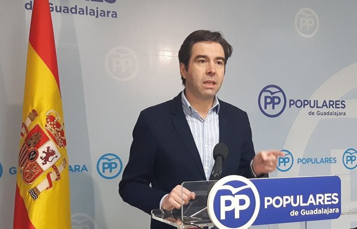 Robisco: “Page no hace una sola obra en Guadalajara y viene a inaugurar las que hace y paga Rajoy”