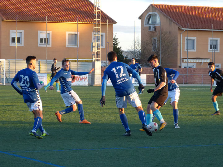 El Yunquera se reencuentra con la victoria frente al Cedillo del Condado