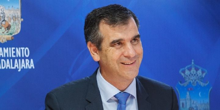 Román: “Guadalajara es una ciudad machacada y olvidada por Page”