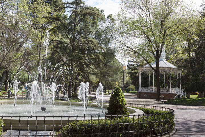 Este sábado comienzan los “Bailes bajo la luna” en la capital