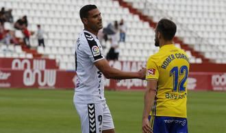 El Alba vuelve a puntuar en el Carlos Belmonte