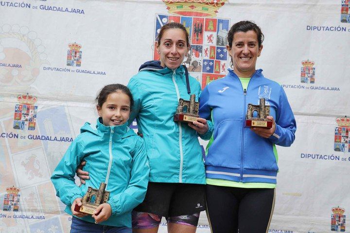 Juan Antonio Muñoz y Esther Tabernero, vencedores de la XIV Carrera Ciudad del Doncel en la modalidad de 10 kilómetros