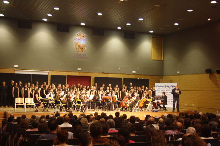 Éxito del concierto solidario “Gracias a ti es posible” de Accem