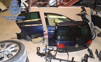 Detenidas 13 personas de una banda dedicada al robo de coches que luego despiezaban en naves clandestinas industriales de Guadalajara