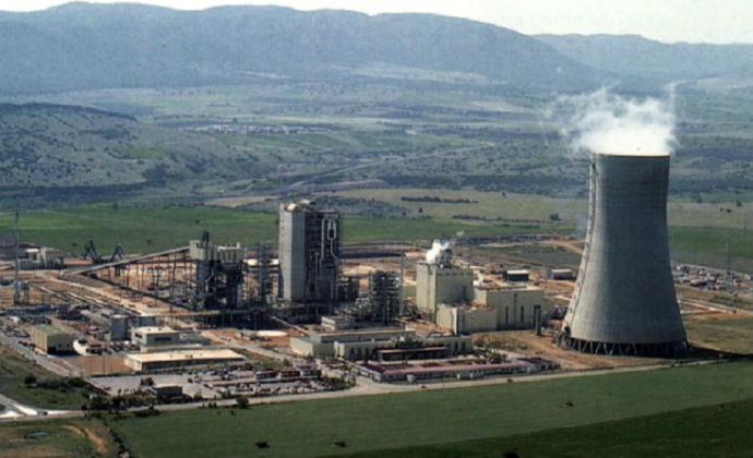La torre de refrigeración de la antigua planta de gasificación de Elcogas en Puertollano será demolida este jueves