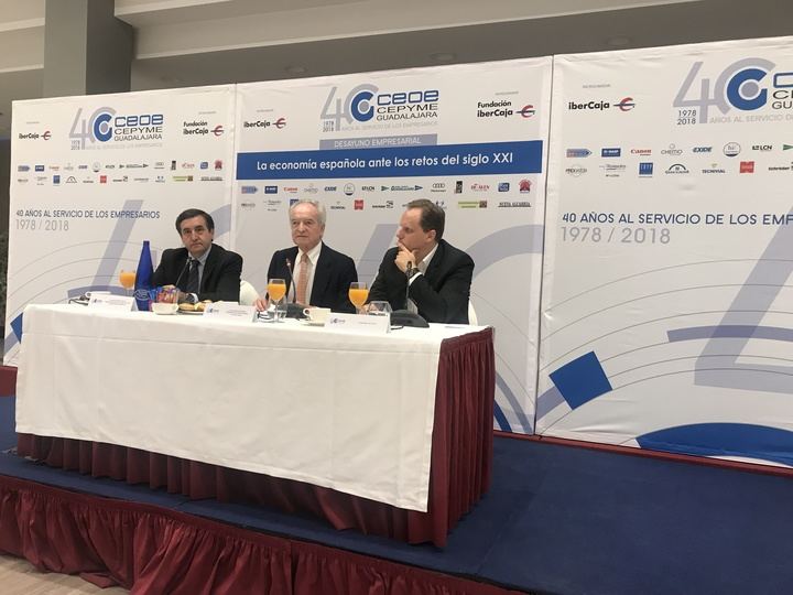 Daniel Lacalle muestra en Guadalajara las pautas a seguir para un crecimiento sostenido