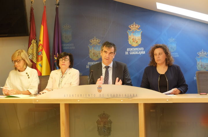 El Ayuntamiento de Guadalajara destinará otros 315.000 euros para atender a los colectivos desfavorecidos y fomentar el empleo