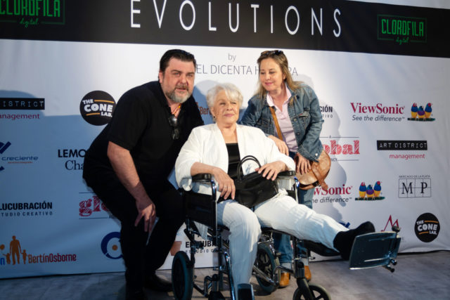 SEMANA Lola Herrera en silla de ruedas