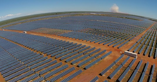 Las plantas fotovoltaicas de Manzanares superan los 230 millones de euros y crearán 500 empleos