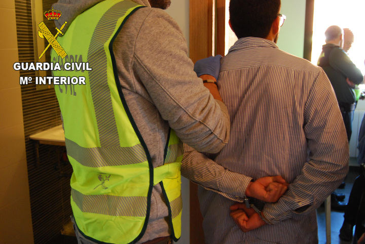 La Guardia Civil incauta más de 2.000 plantas de marihuana en Chiloeches y en Villanueva de la Torre