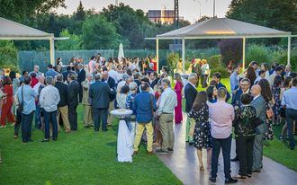 Emotivos recuerdos y muestras de compañerismo en la cena de la Profesión Médica en Guadalajara