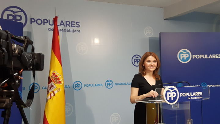 Valdenebro: “¿Qué pasa cuando se juntan PSOE-Podemos? Pues que llega la ruina y suben los impuestos”