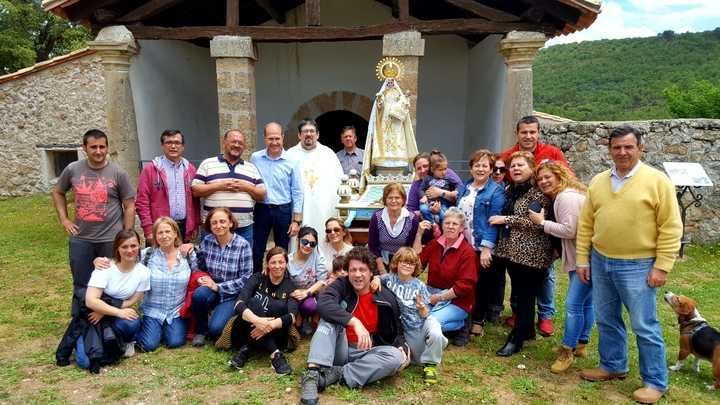 Cereceda peregrinó este fin de semana a la Ermita de la Virgen de La Montealeja