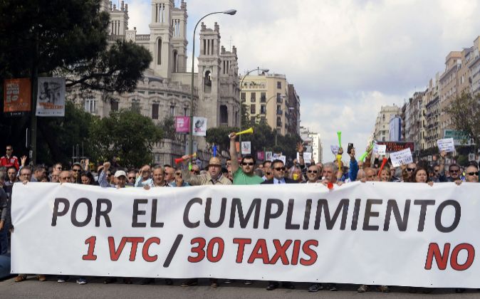 El Supremo da la razón al taxi y confirma el ratio 30 licencias de taxi por cada 1 VTC