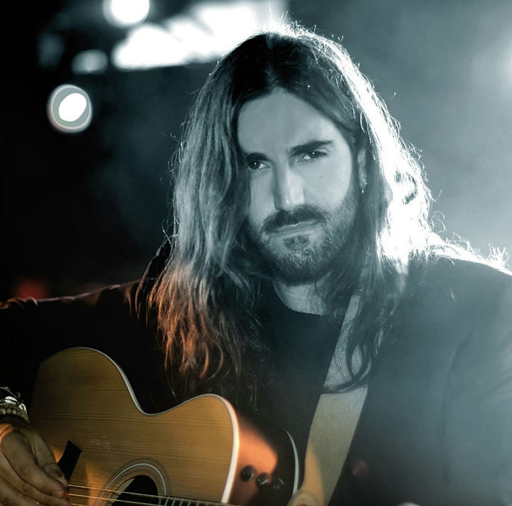 Andrés Suárez presenta su tour ‘Desde una ventana’ en el Buero