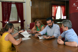 El Ayuntamiento de Azuqueca y Guada Acoge mantienen la colaboración para prestar el servicio de información sociojurídica y mediación laboral