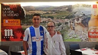 Enrique Batanero "Bata", firma con el Hogar Alcarreño