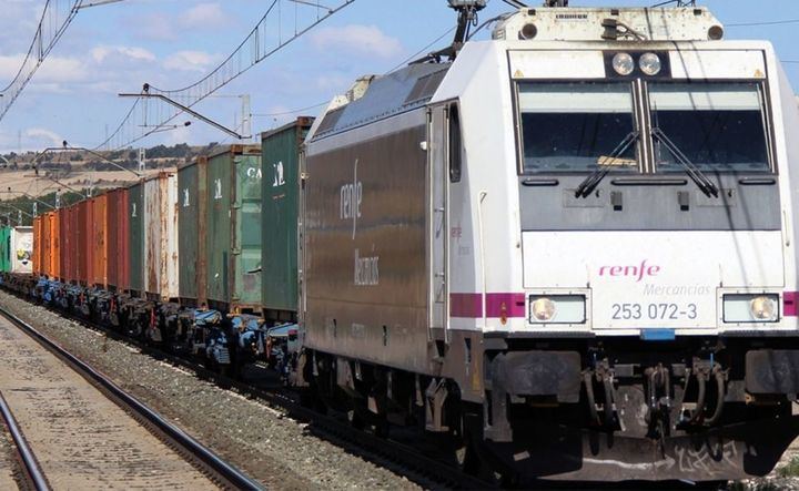 Chocan dos trenes de mercancías en Toledo interrumpiendo el tráfico ferroviario