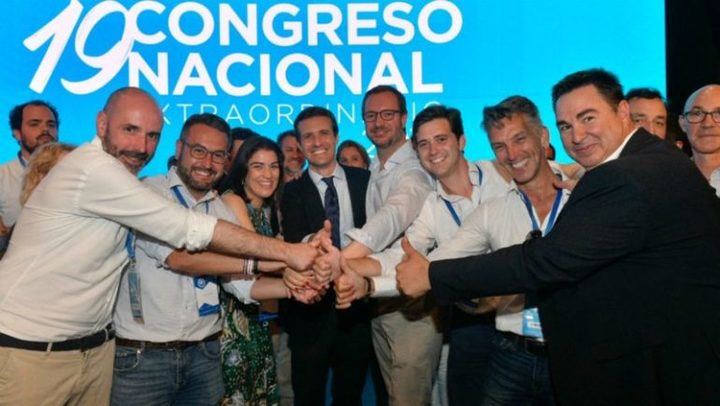 El 'efecto Casado' da impulso al bipartidismo al reforzar a PSOE y PP mientras Podemos se queda estancado