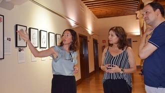 La Biblioteca pública de Guadalajara acoge la exposición Tejiendo la historia, que visibiliza a través de retratos la figura de mujeres artistas
