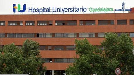 Piden a Page que “preste atención a los problemas y resuelva el ‘atasco’ en la planta de Oncología del Hospital de Guadalajara”