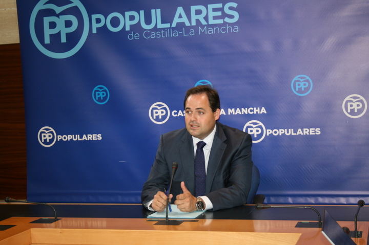 Núñez denuncia que Page y Podemos “nos traen más deuda, más déficit, menos crecimiento y una sanidad en caída libre”