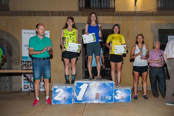 El extremeño Pakillo Fernández y la riojana María Gómez se imponen en el XI Triatlón de Pareja