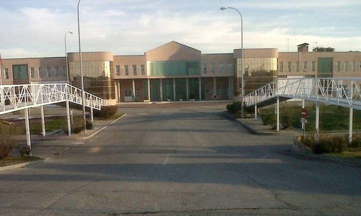 Un preso arranca un trozo de oreja de un mordisco a un funcionario de prisiones