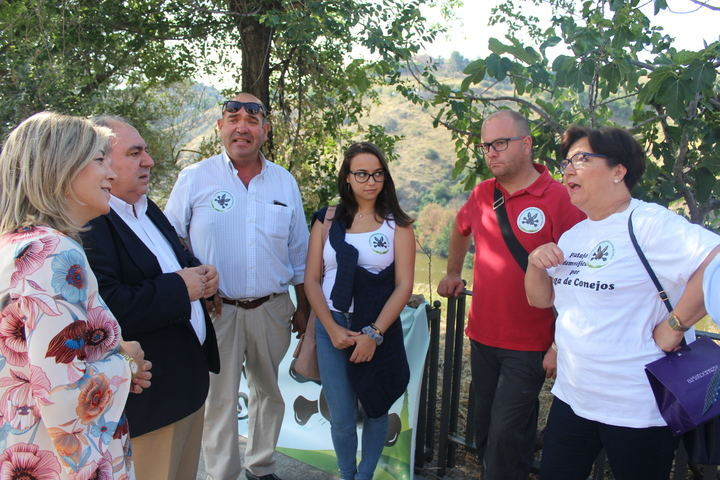 El PP atiende a los afectados por la plaga de Conejos “tras la dejadez del Gobierno de Page y Podemos con el campo en Castilla-La Mancha”