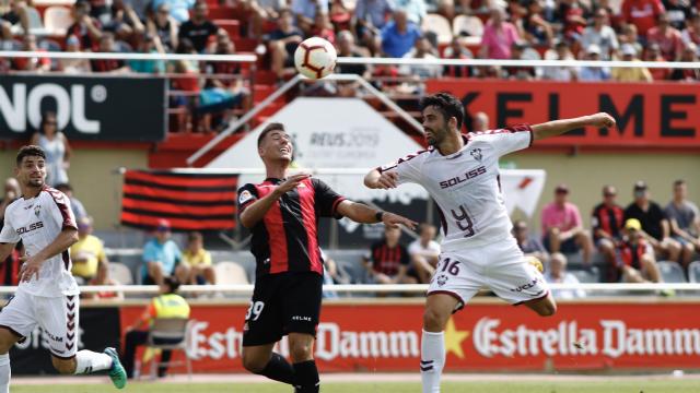 Un Alba de hierro demuestra ante el Reus que también sabe sufrir