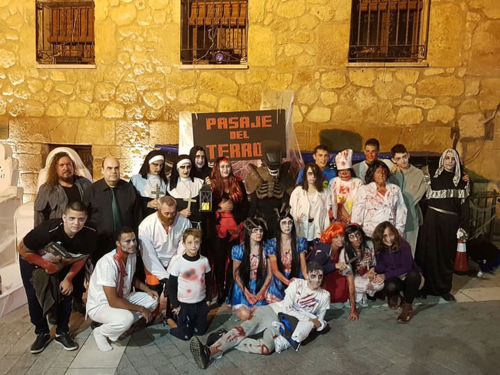 Almonacid de Zorita subraya sus tradiciones en el Día de Los Santos