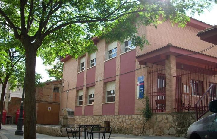 La demora en las obras de un colegio de Iriépal obliga a 104 alumnos y15 docentes a trasladarse al CEIP 'Tórtola'