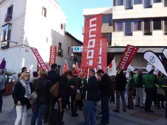 Los sindicatos de empleados públicos no aguantan más y exigen a Page que cumpla lo que prometió cuando estaba en la oposición