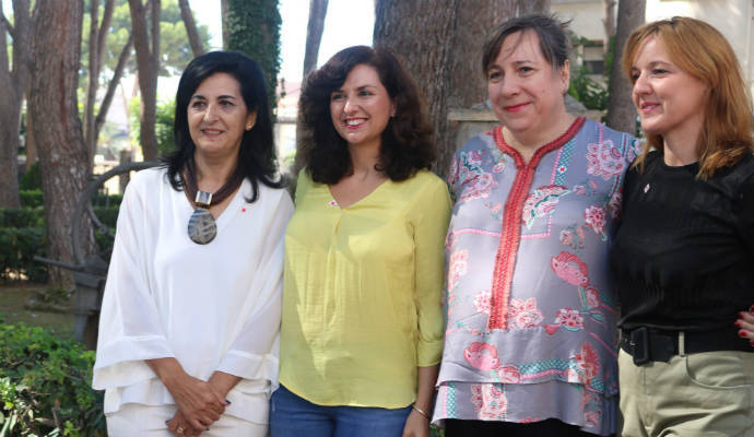 La portavoz de la formación naranja, Orlena de Miguel, lamenta que el bipartidismo no haya sabido hacer de la región una tierra de oportunidades