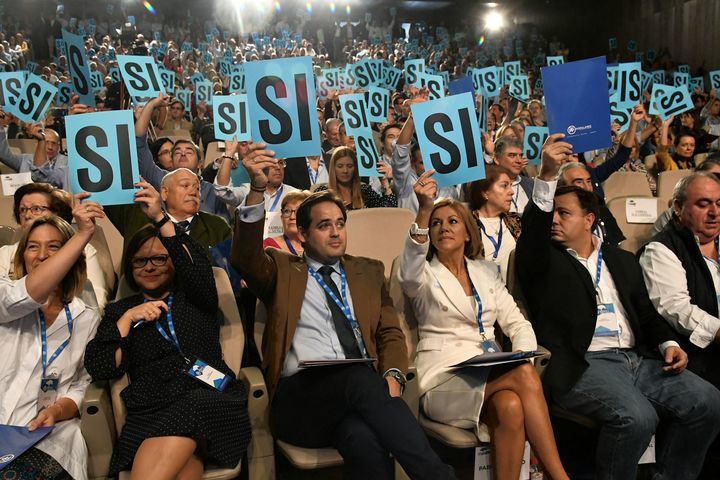 Los 22 hombres y mujeres (4 de Guadalalajara) del PP de Paco Nuñez que quiere 'echar' a Page de Fuensalida por ser 'traidor y mentiroso'