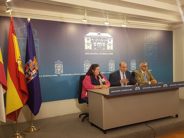 La periodista Pilar Bonet gana el VI Premio Internacional de Periodismo Cátedra Manu Leguineche