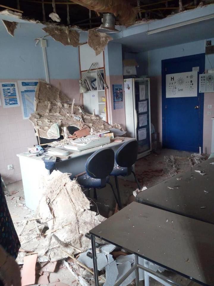 Ratas, lombrices y un techo caído y derrumbado en el Centro de Salud de Tomelloso