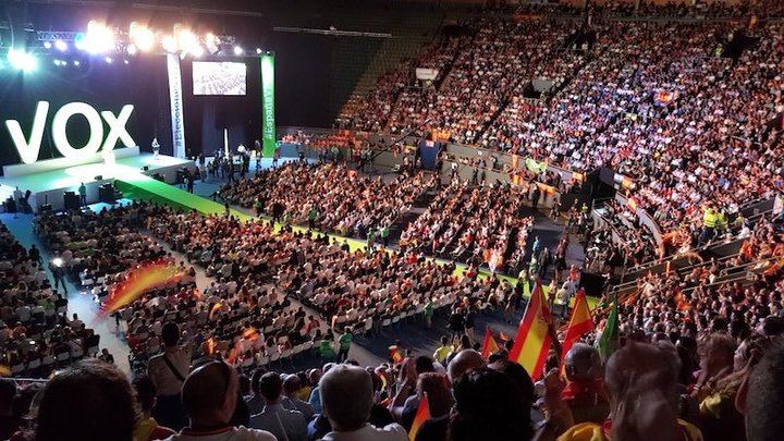 VOX desborda Vistaleagre con 10.000 personas que reinvindican una 