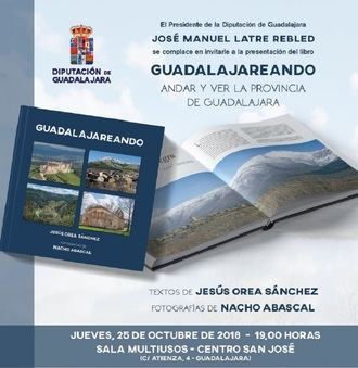 El diputado delegado de Cultura, Jesús Herranz, participa este jueves en la presentación del libro Guadalajareando, de Jesús Orea y Nacho Abascal