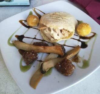 De pinchos medievales en Olivenza, antes y después de coronar al chef medieval 2018