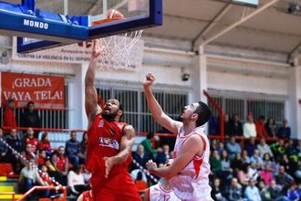 El Isover Basket Azuqueca se llev&#243; el partido de la garra ante el Real Murcia 