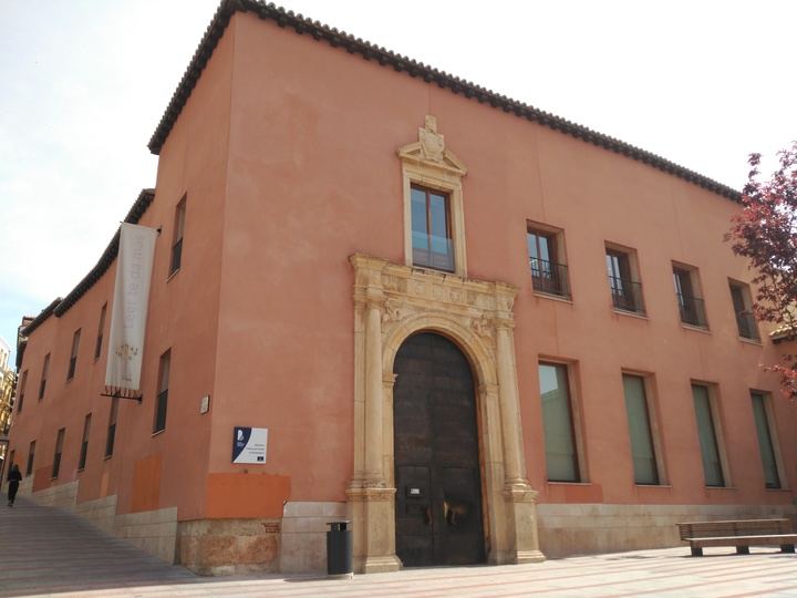 Las bibliotecas de Castilla-La Mancha se ponen en huelga contra la gestión del Gobierno de Page