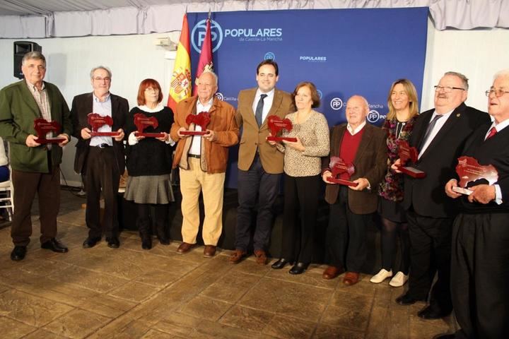 Paco Núñez participa en la comida de Navidad organizada por el Partido Popular de Guadalajara