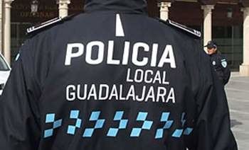 Detenido un conductor que circulaba haciendo zigzags y multiplicaba por cinco la tasa de alcoholemia en Guadalajara