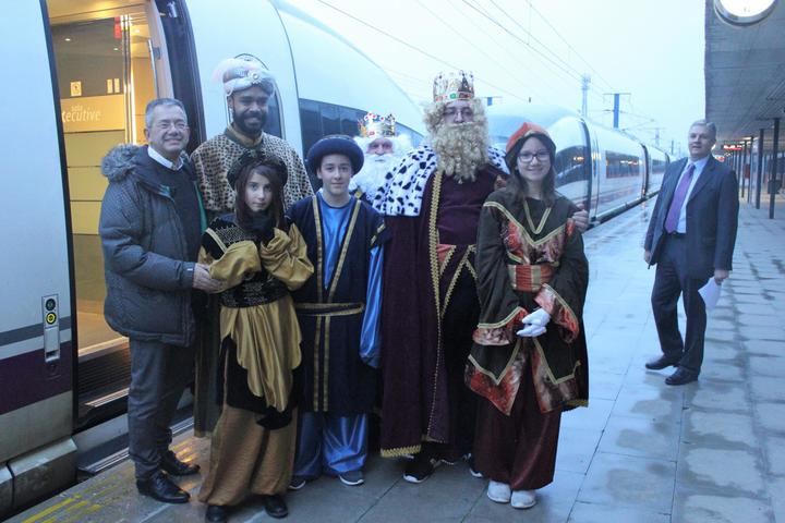 Los Reyes Magos se trasladarán en un tren AVE para participar en la recepción a los niños de Valdeluz