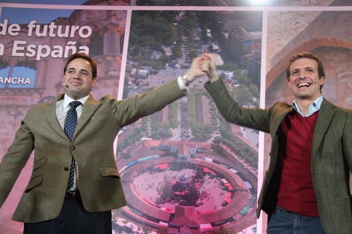 Paco Nuñez bajará los impuestos en CLM y apuesta por Román, “el alcalde de referencia de la región, que aporta inteligencia y capacidad de gestión y que ha trasformado Guadalajara en una ciudad dinámica'