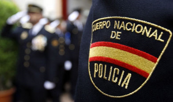 La Policía Nacional desmantela un punto de venta de cocaína en Hellín y detiene a dos hermanos que la vendían en una discoteca