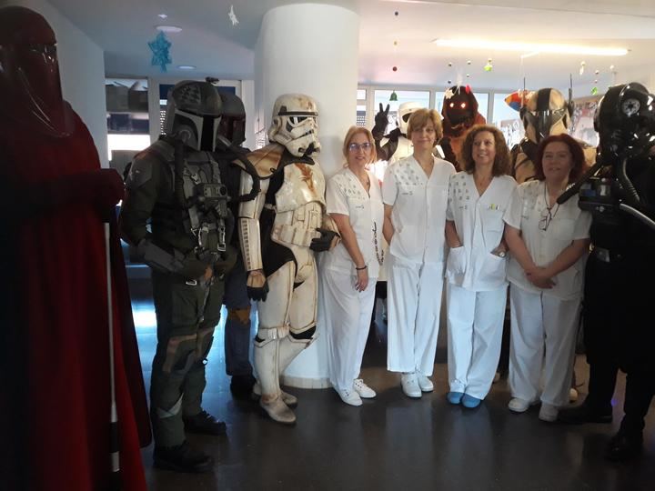 La Legión 501-Spanish Garrison con el universo Star Wars visita el Hospital de Guadalajara