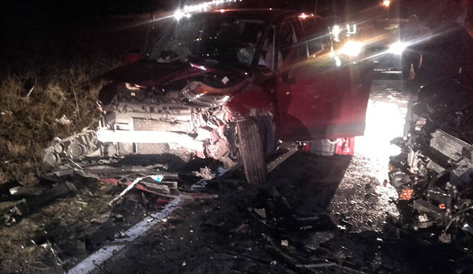 Dos personas atrapadas en su vehículo a causa de un aparatoso accidente en El Casar