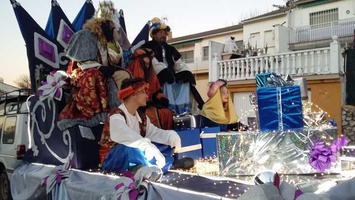 La fiesta de los Reyes Magos pone fin al programa de Navidad en Almonacid